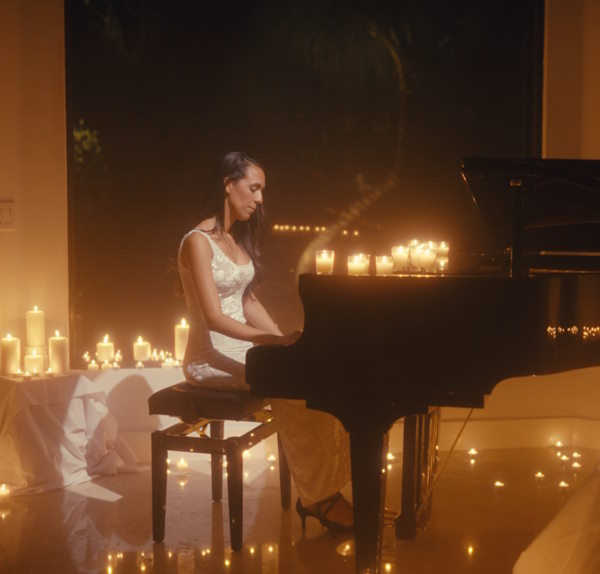 Indy Fontaine eres luz