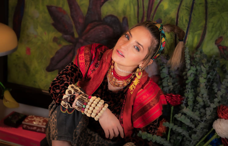 Mirella Cesa para encajar