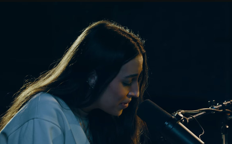 Neela Llorar un día