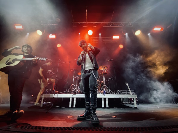 sold out Polo Nandez madrid